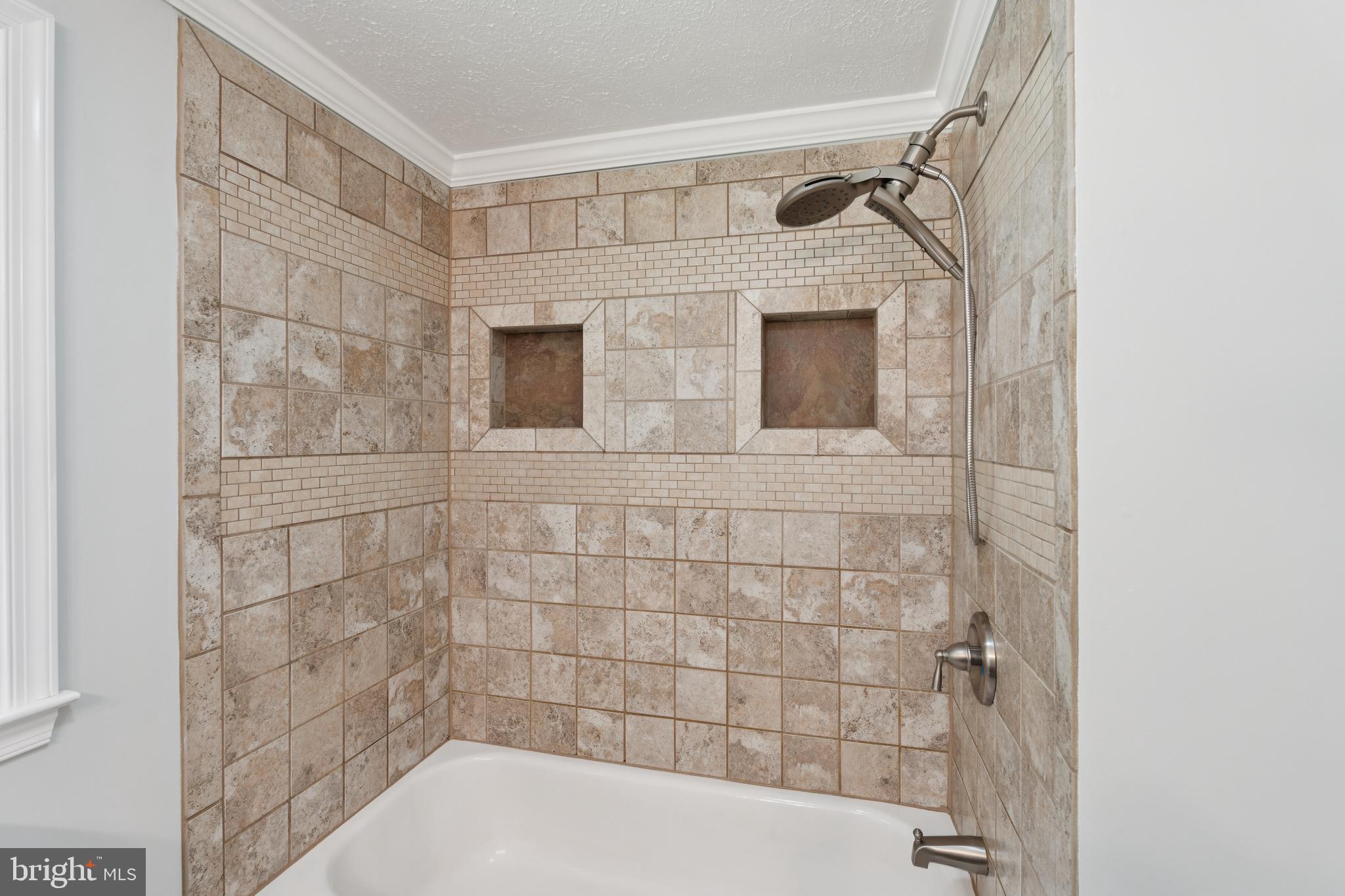 130 Longview Dr