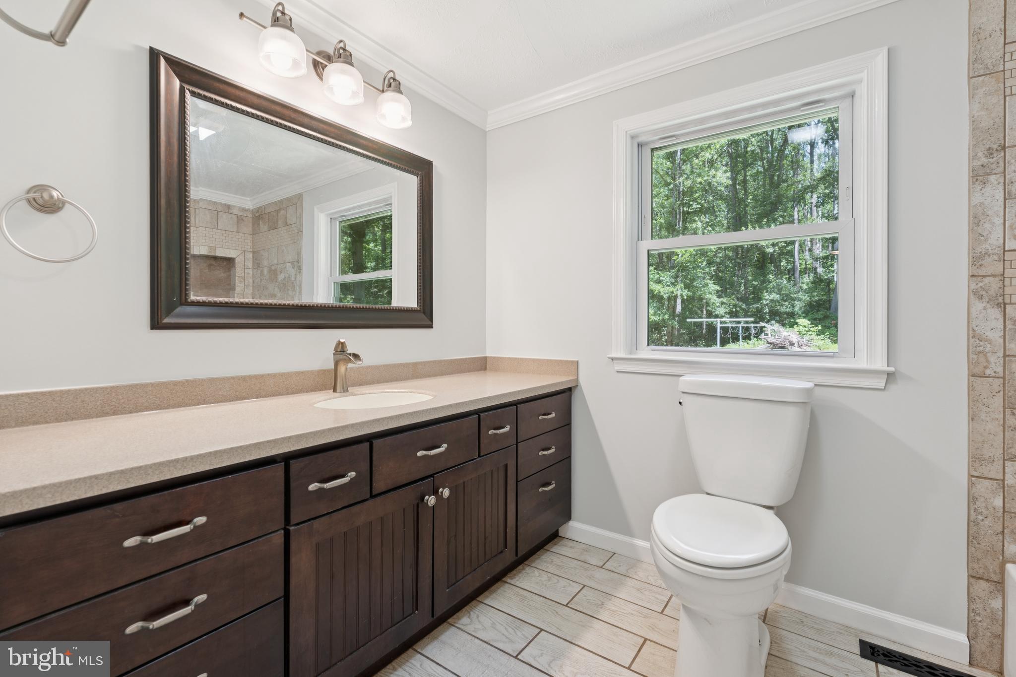 130 Longview Dr
