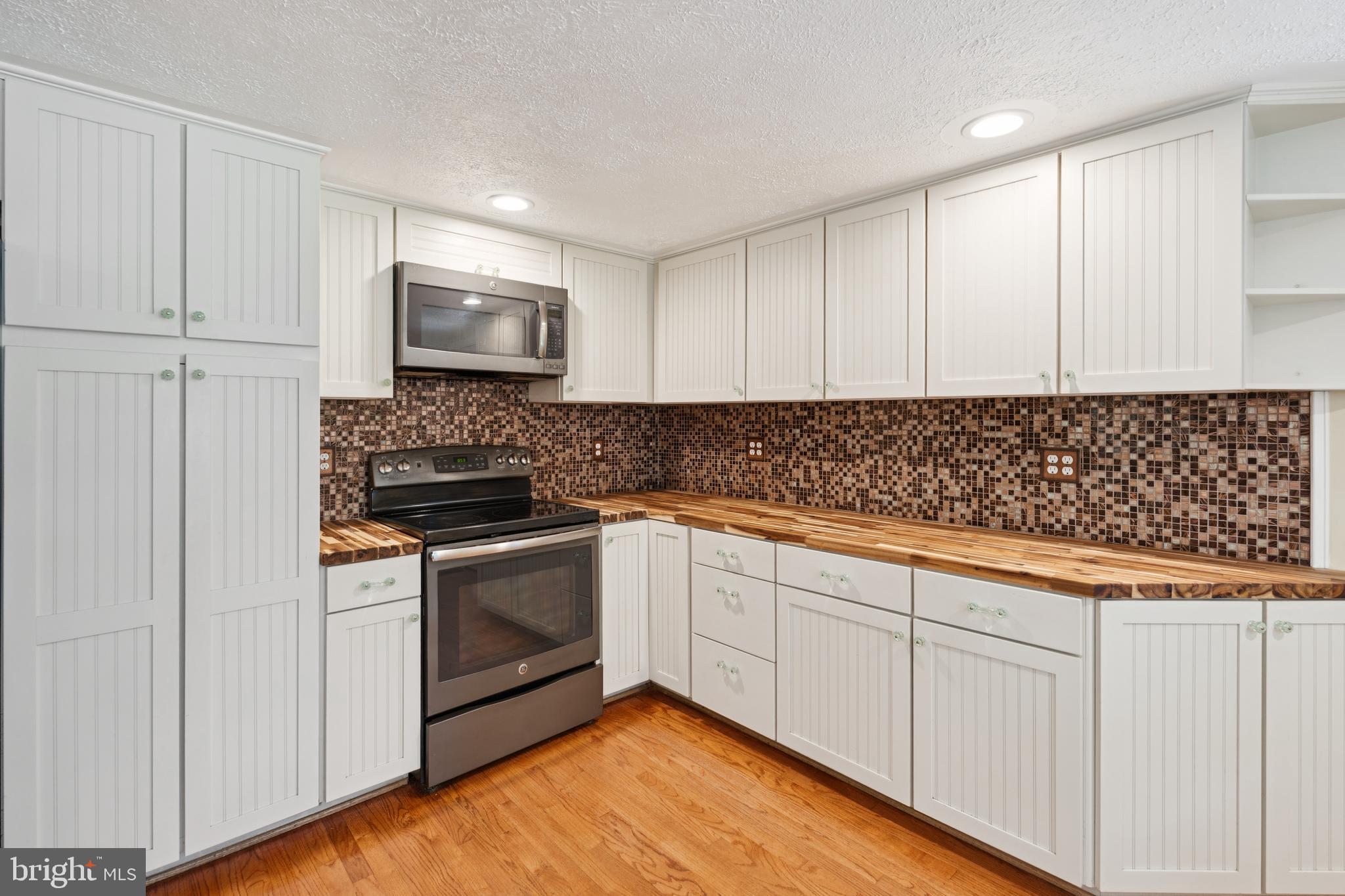 130 Longview Dr