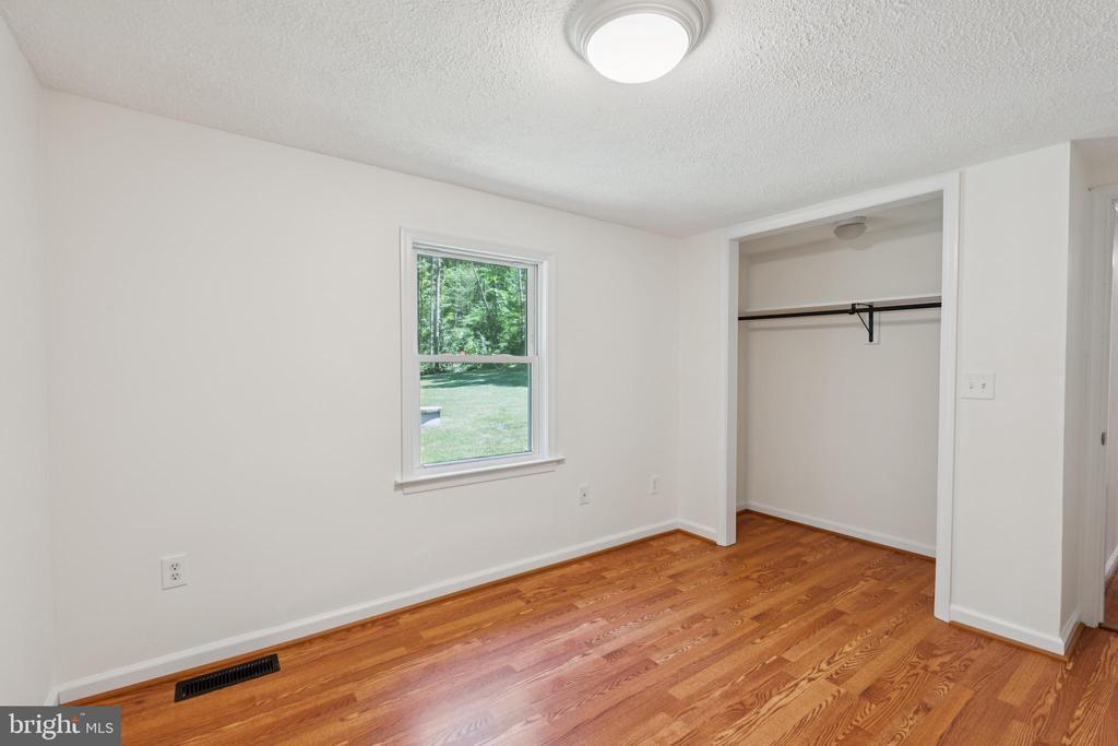 130 Longview Dr