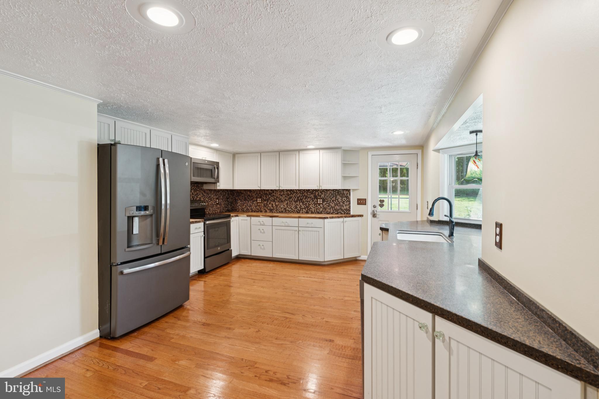 130 Longview Dr