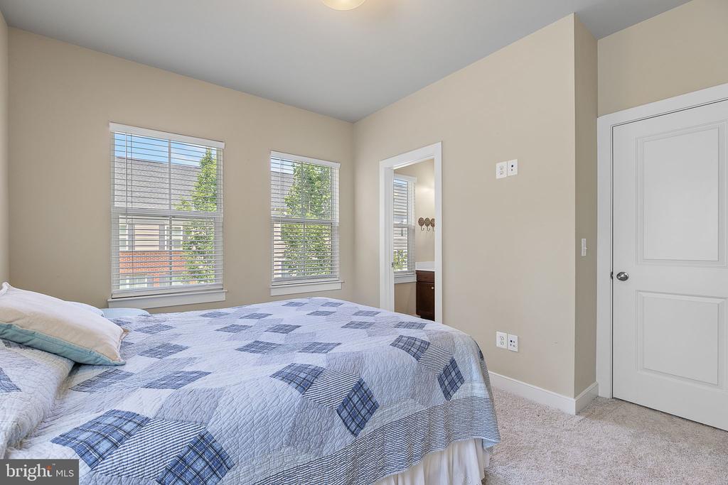 111 Saginaw Dr