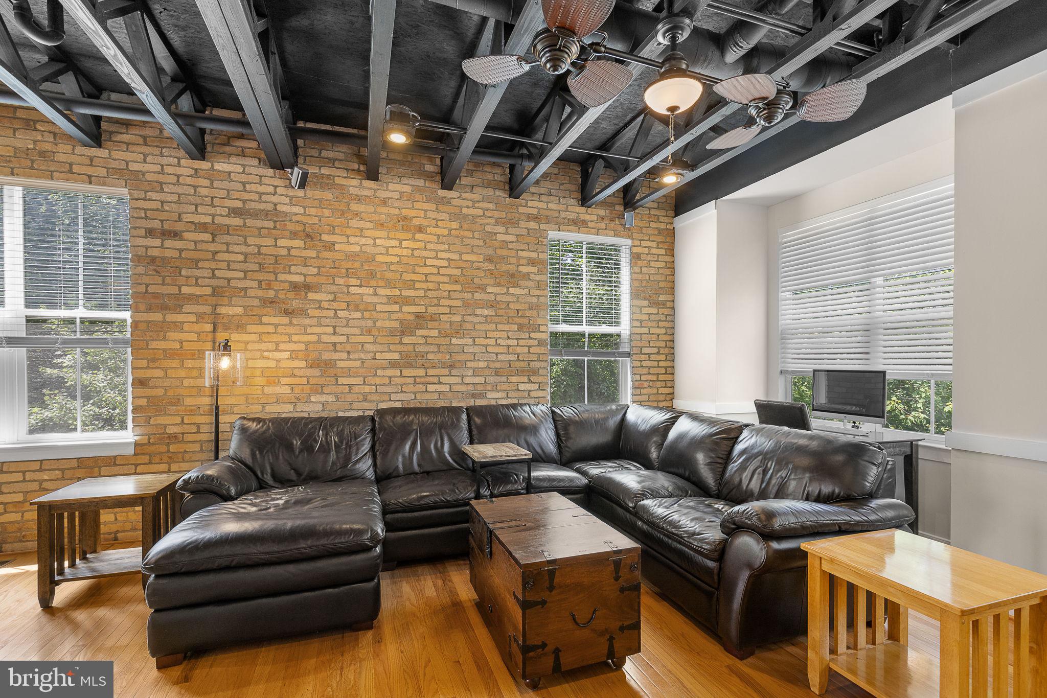 111 Saginaw Dr