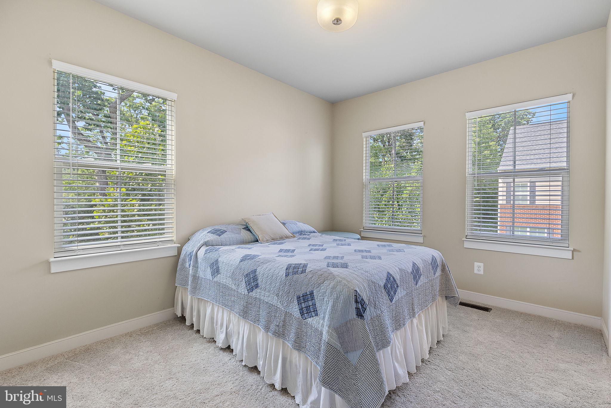 111 Saginaw Dr