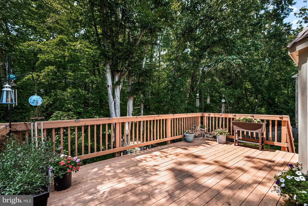 7 Fieldstone Ct