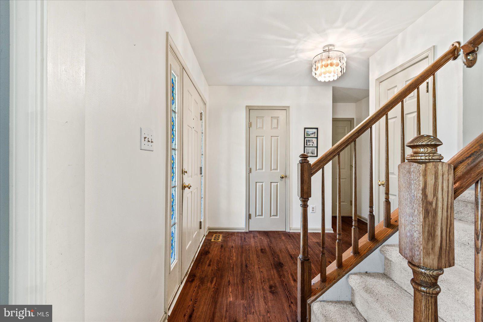7 Fieldstone Ct