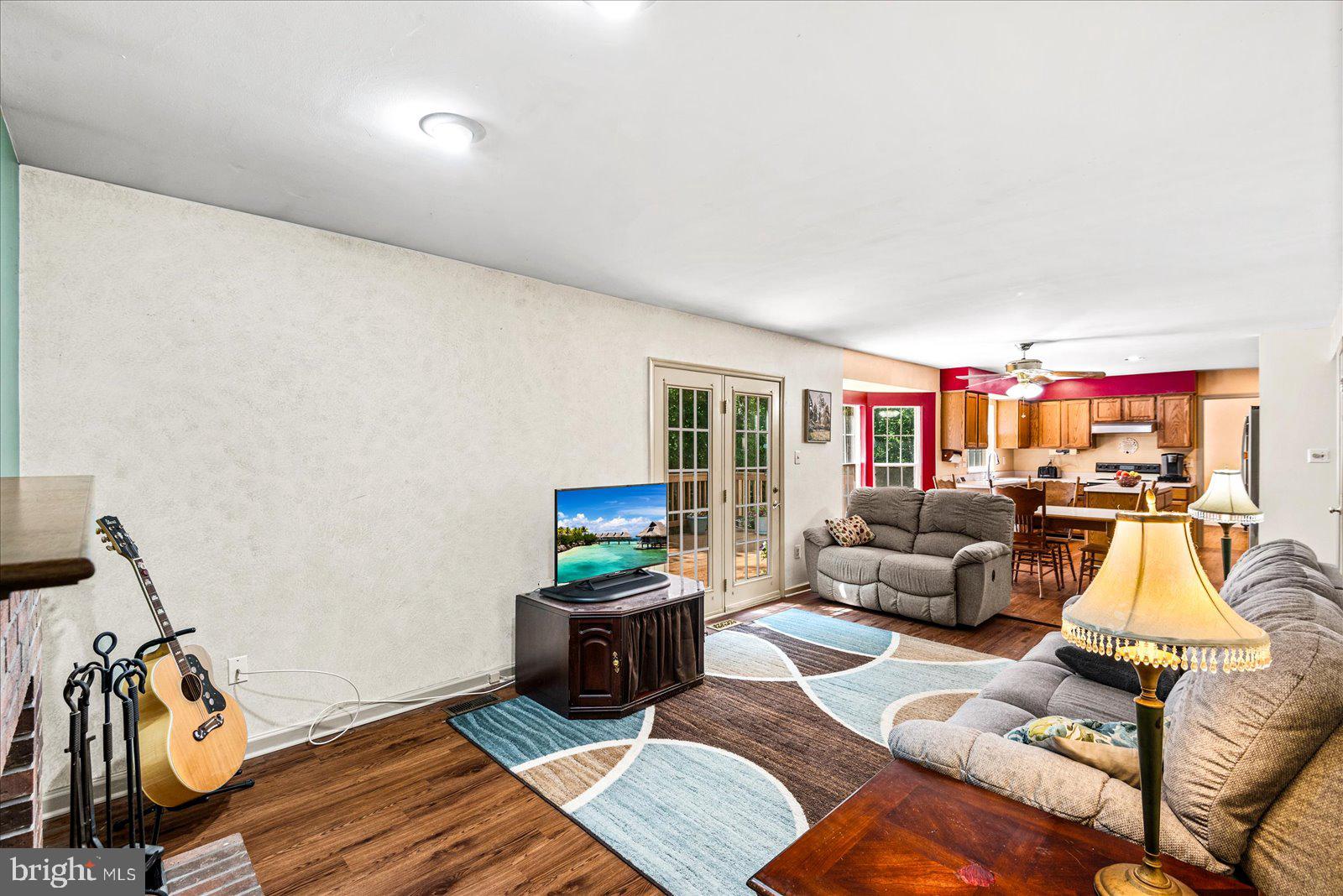 7 Fieldstone Ct