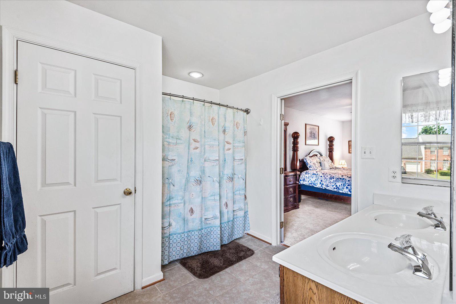 7 Fieldstone Ct