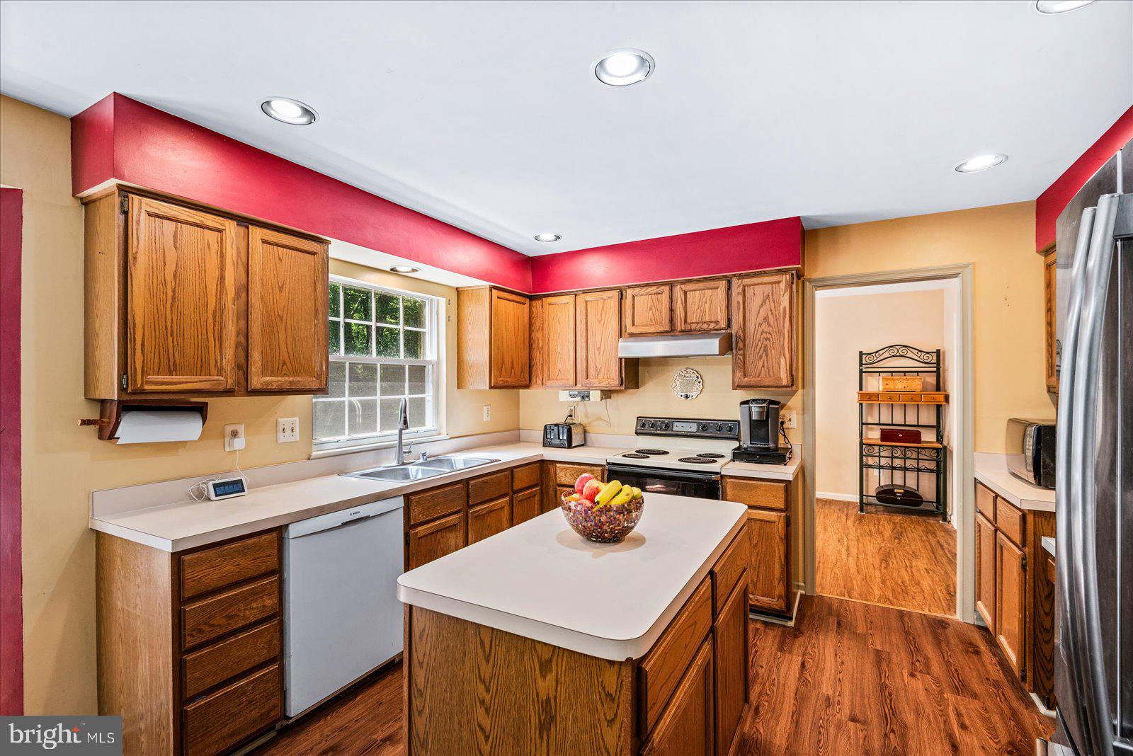 7 Fieldstone Ct