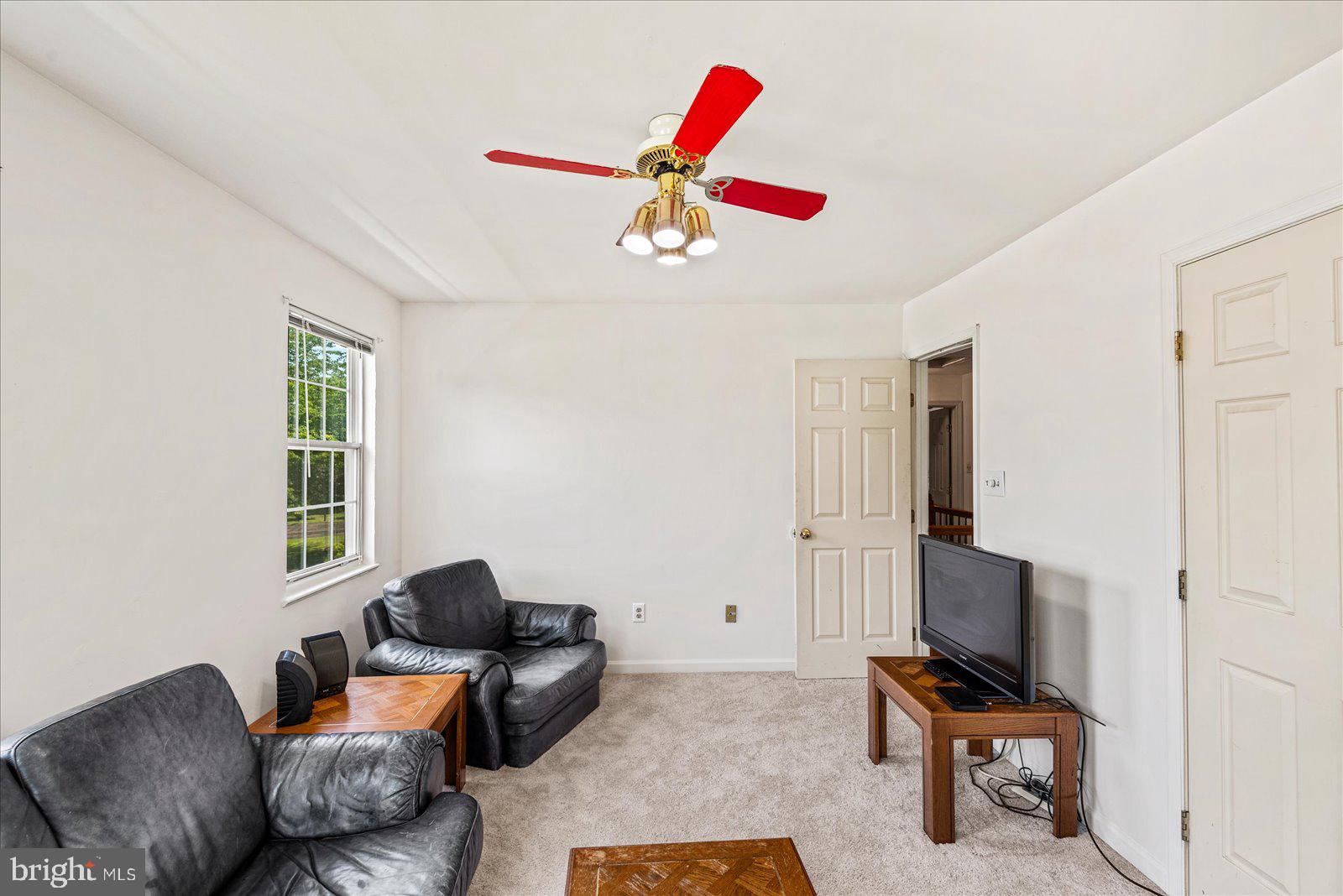 7 Fieldstone Ct