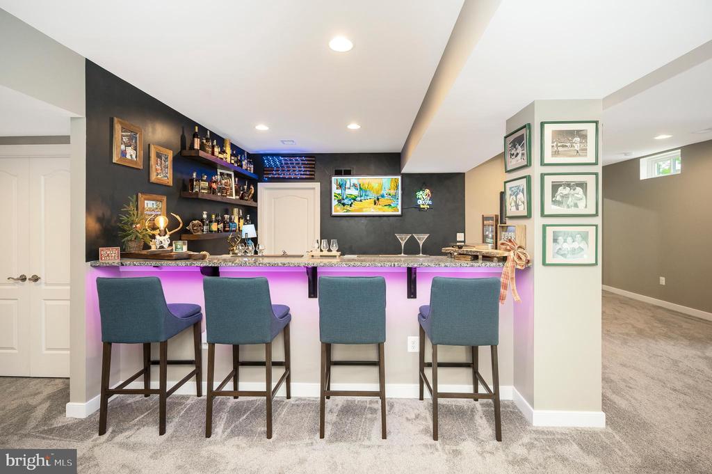 1020 Fila Ct