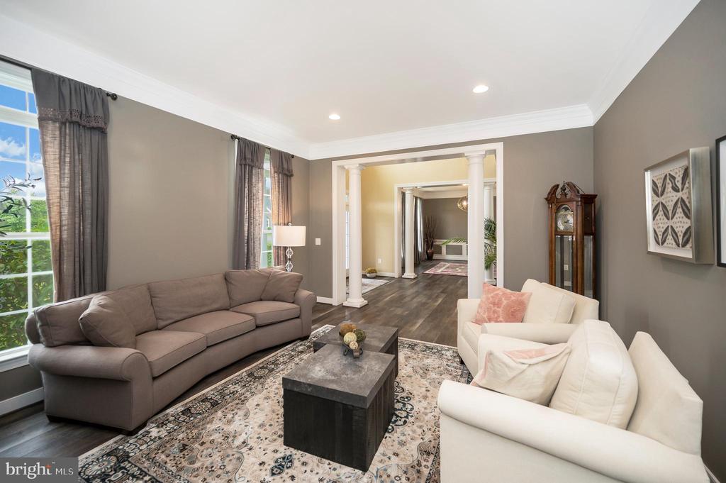 1020 Fila Ct