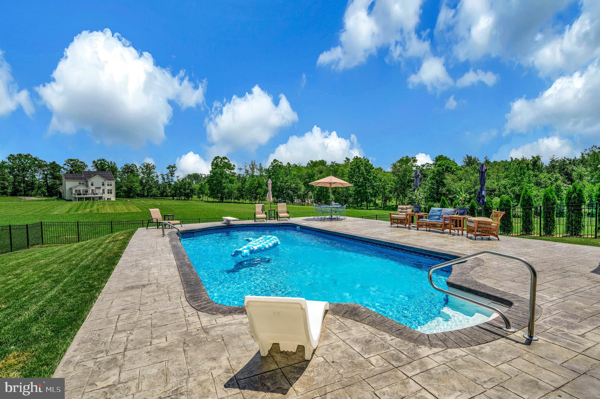 1020 Fila Ct