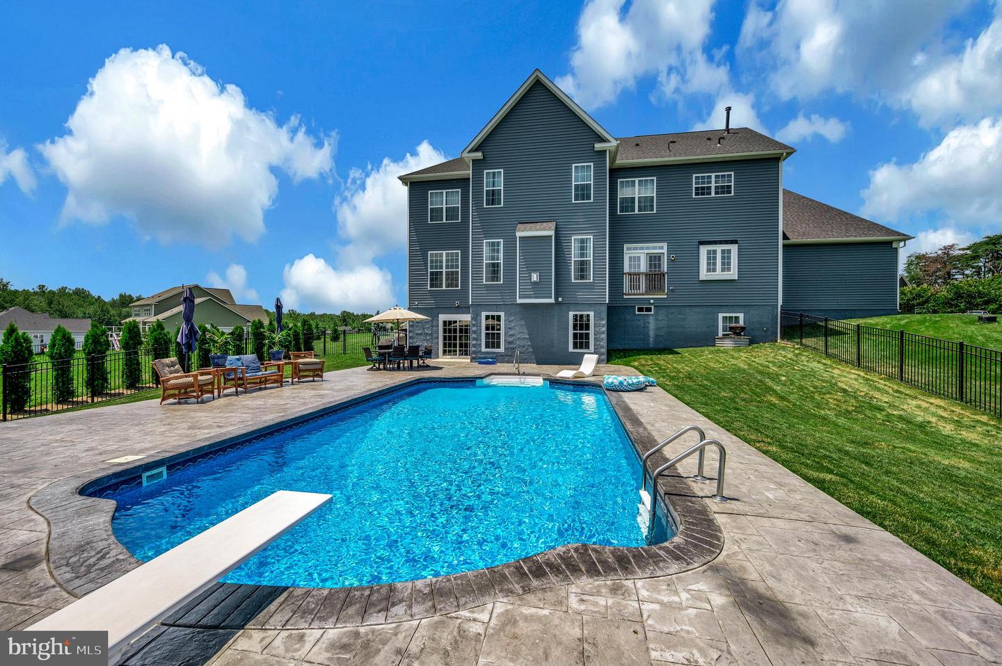 1020 Fila Ct