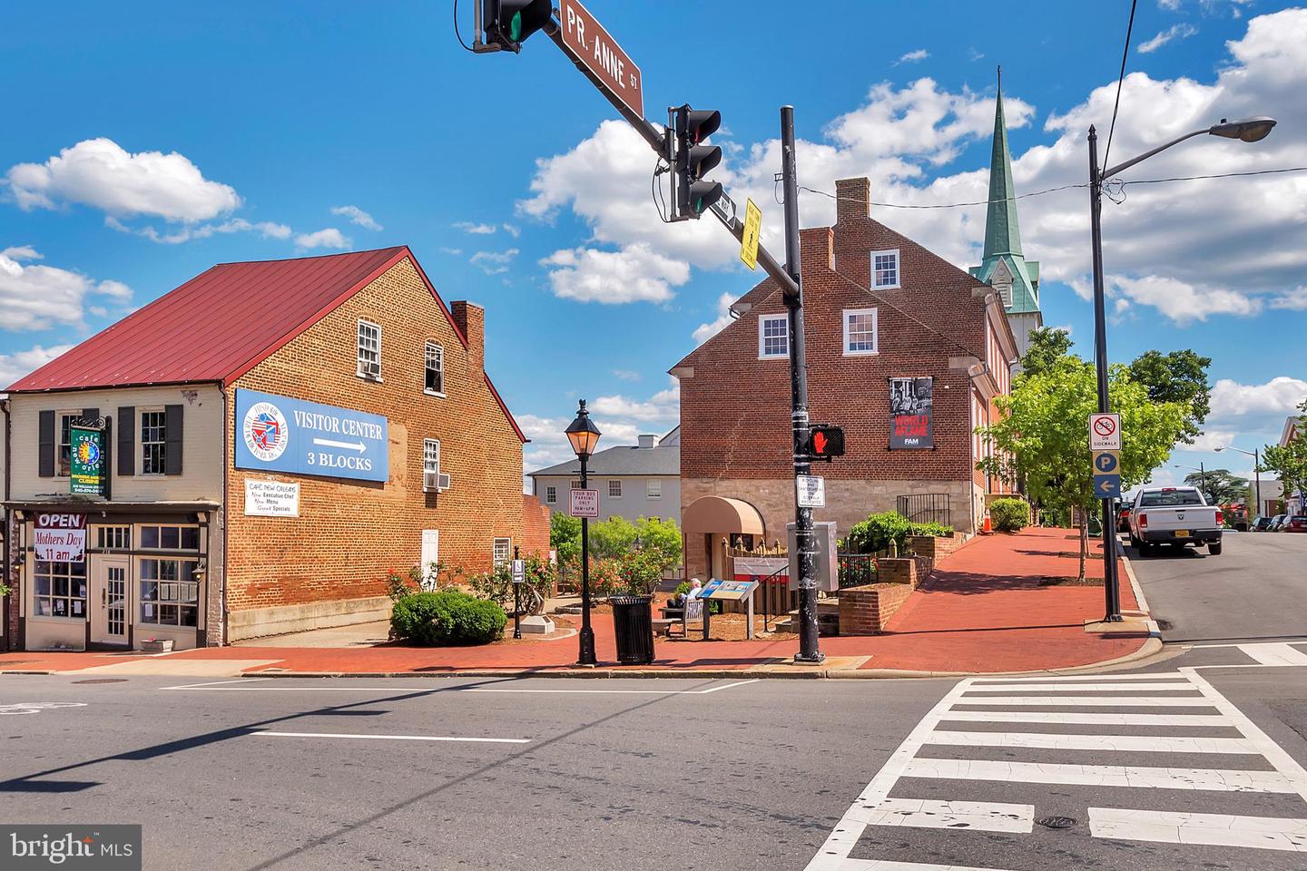 411 Pratt St