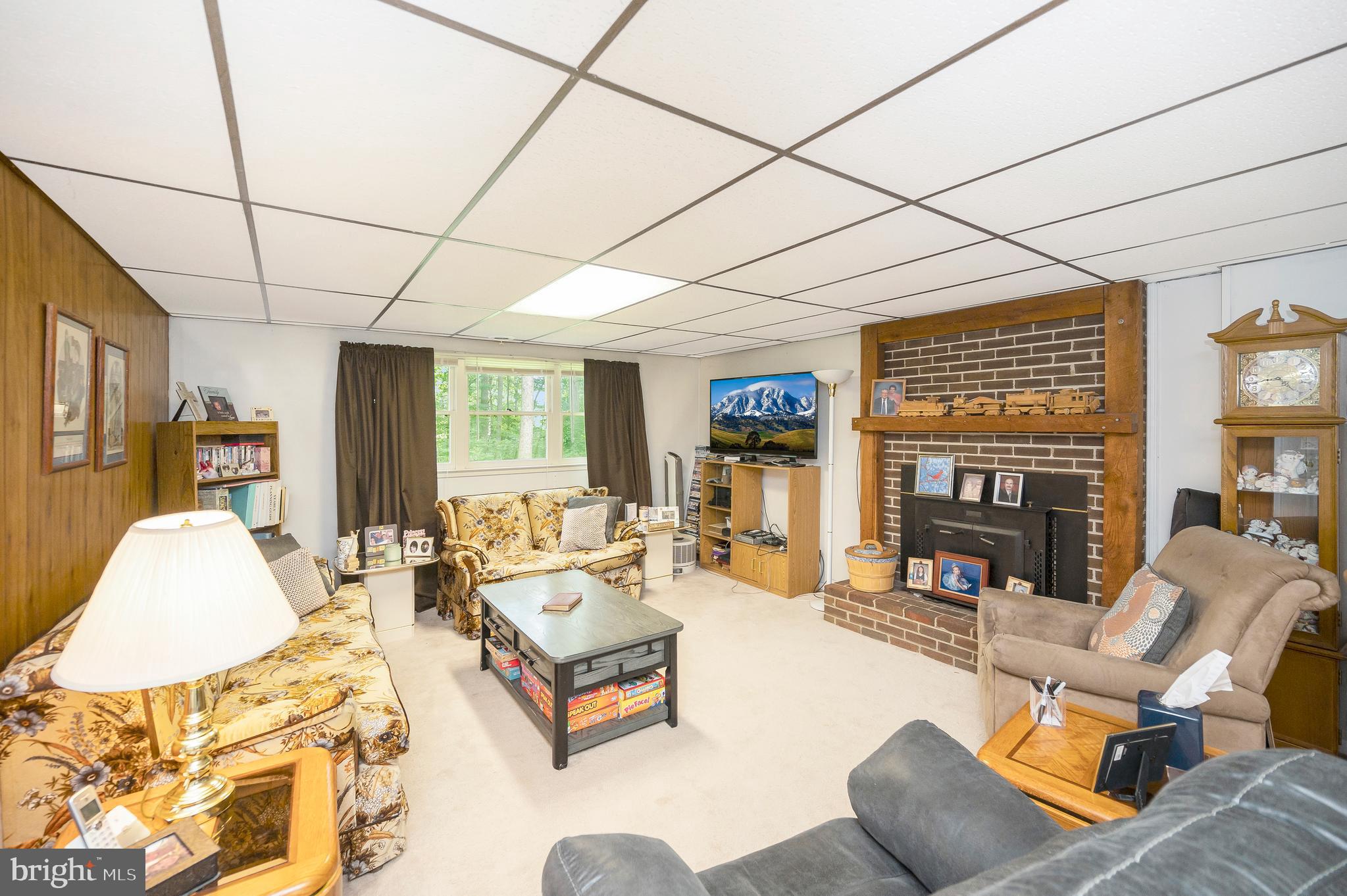 109 Joshua Rd