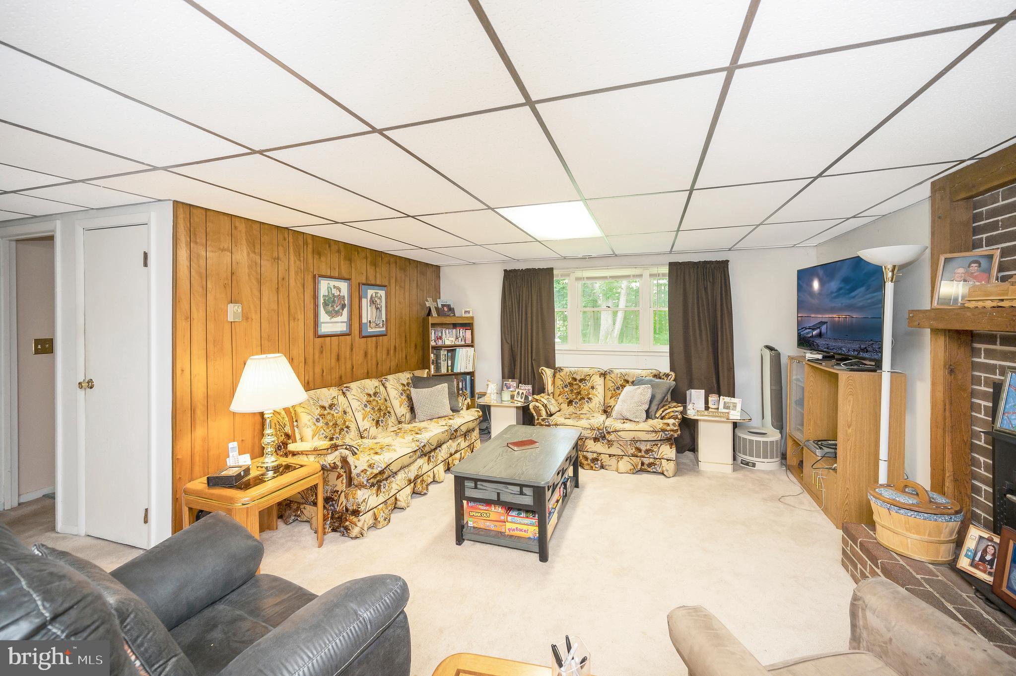 109 Joshua Rd