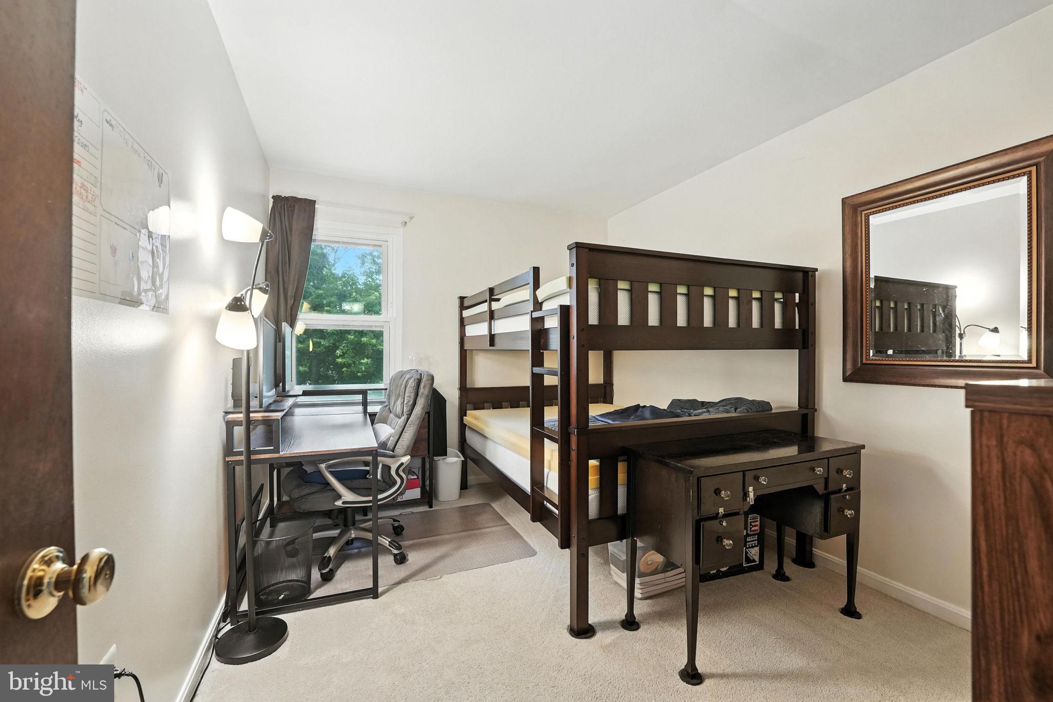 110 Matthew Ct