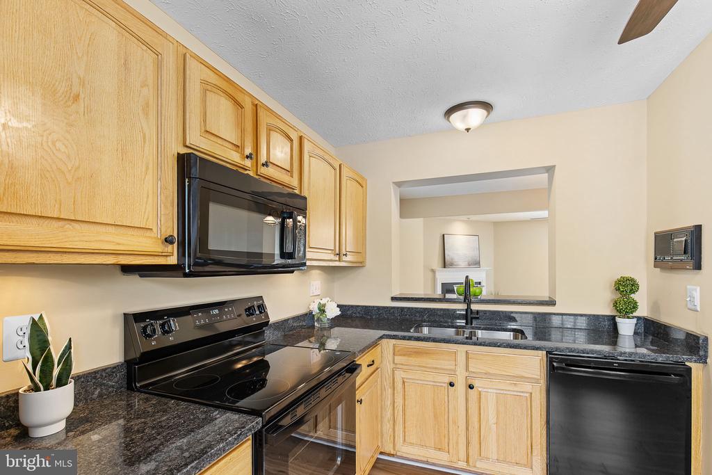 101 Bentley Ct