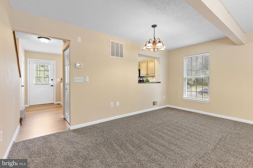 101 Bentley Ct