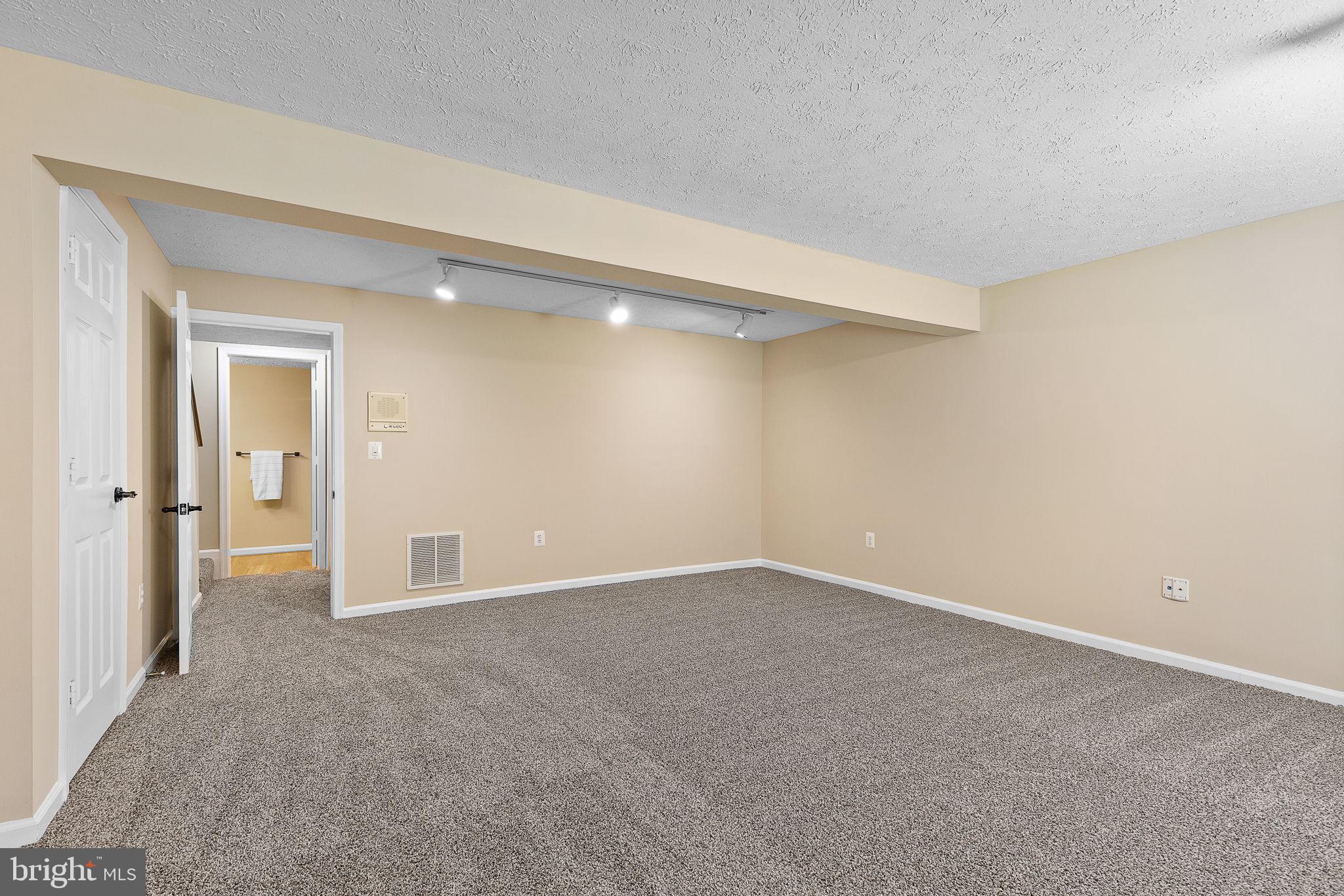 101 Bentley Ct