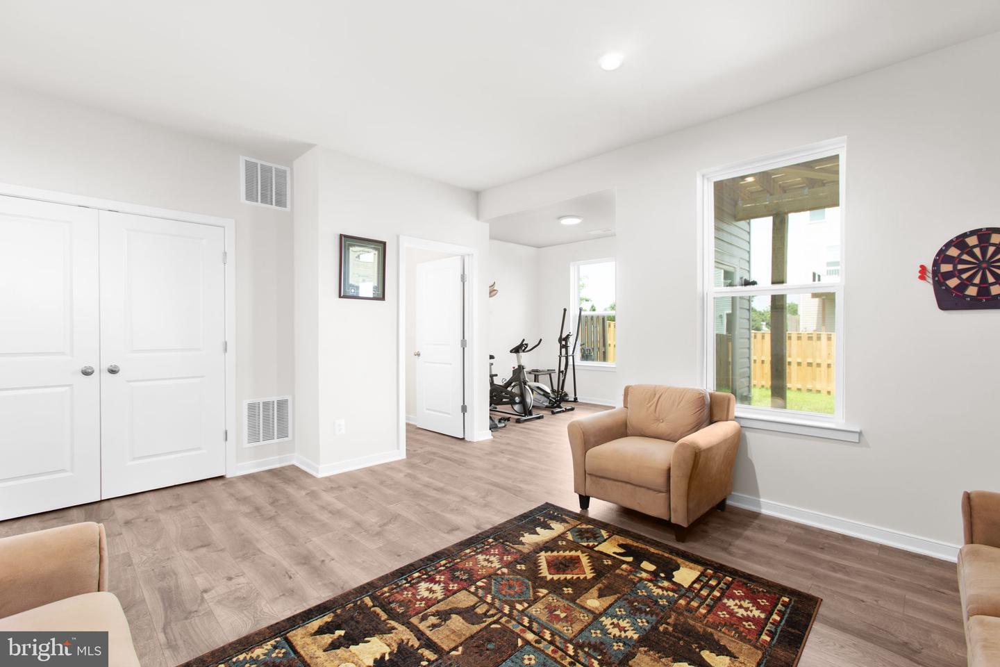 430 Snowberry Ln