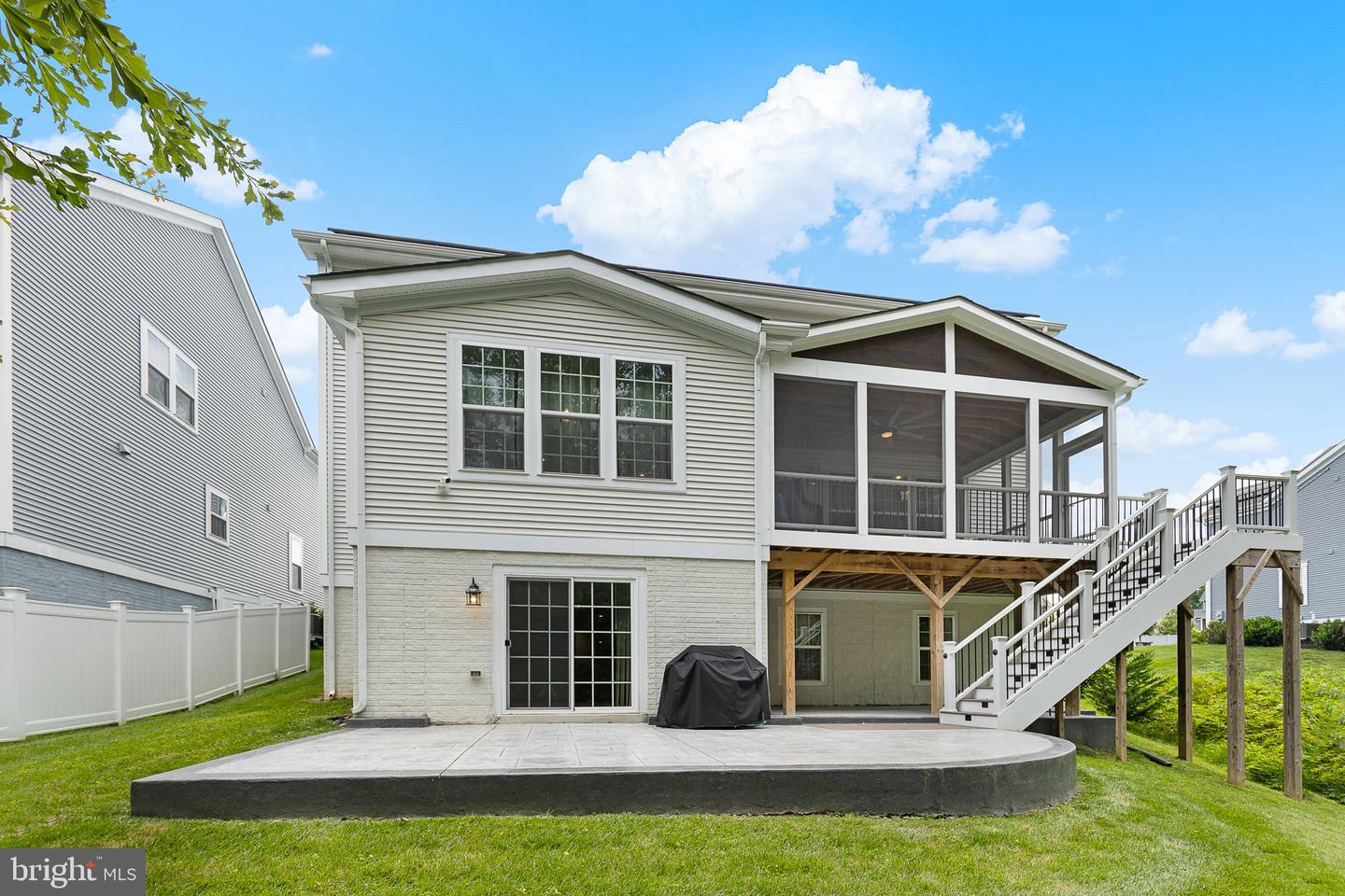 401 Daylily Ln