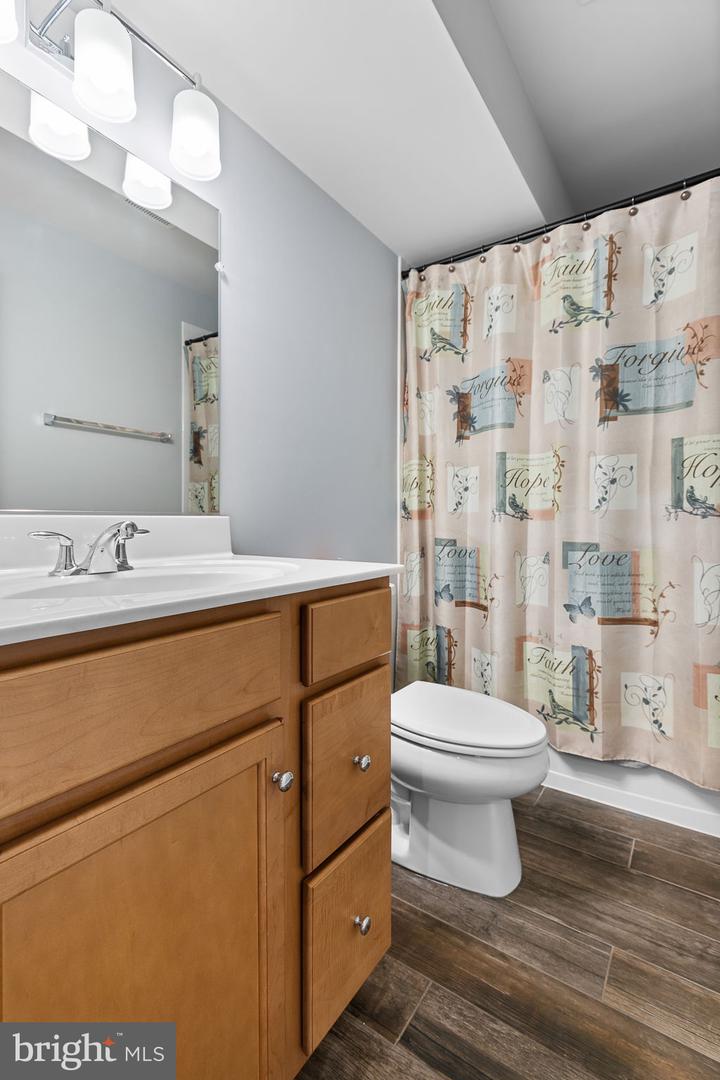 401 Daylily Ln