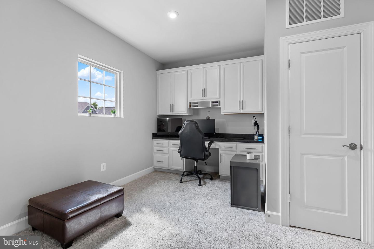 401 Daylily Ln