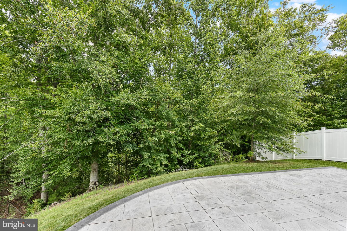 401 Daylily Ln