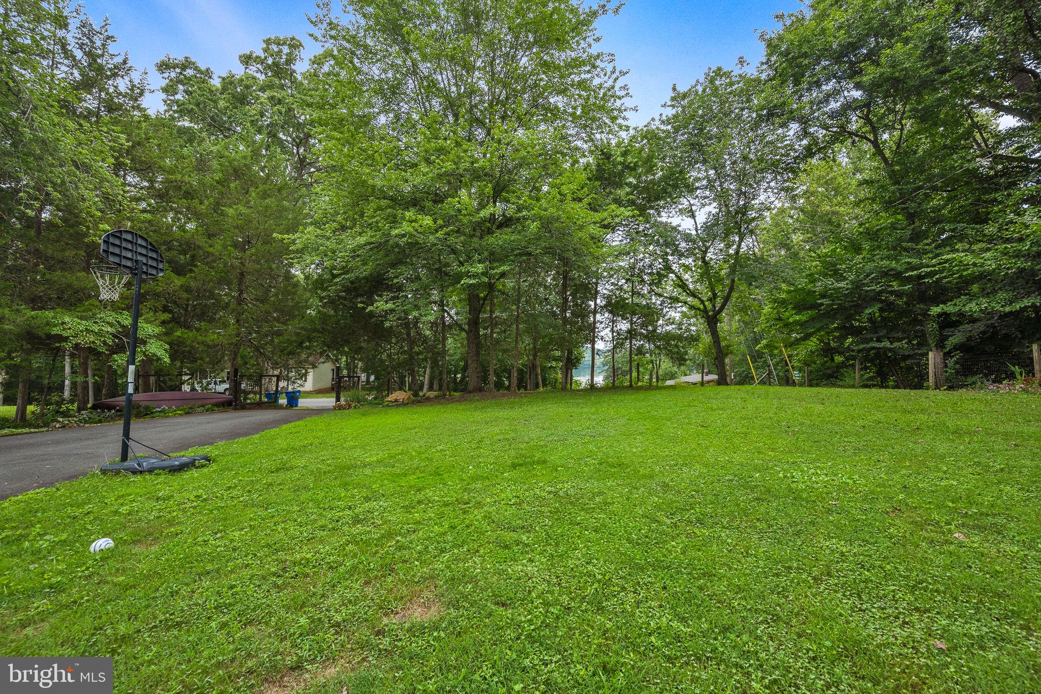1 Beech Dr