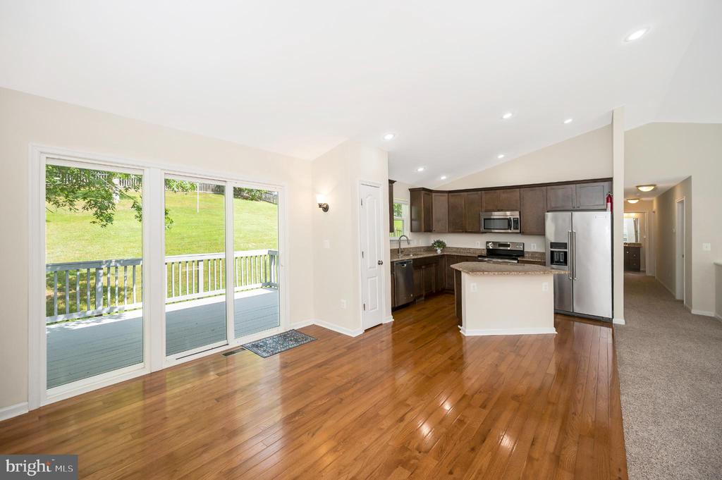1004 Aquia Dr