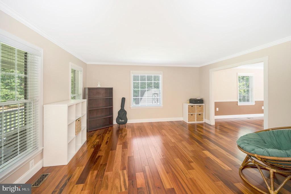 8 WILDERNESS CT