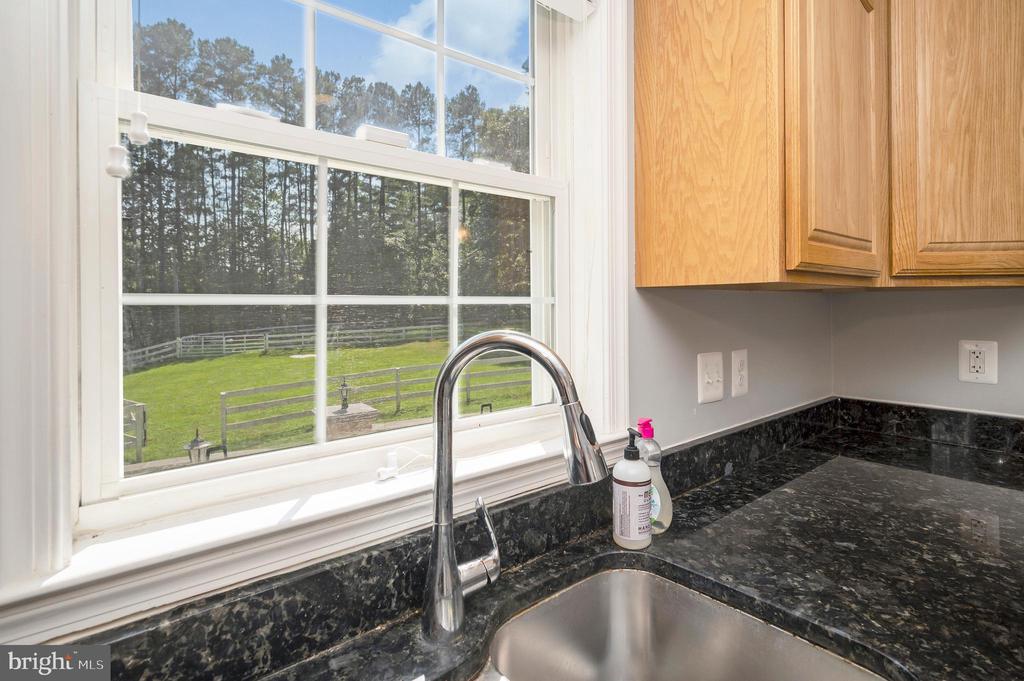 8 WILDERNESS CT