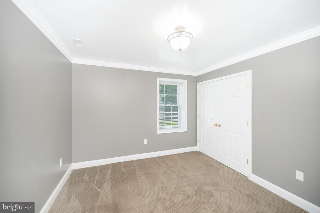 8 WILDERNESS CT
