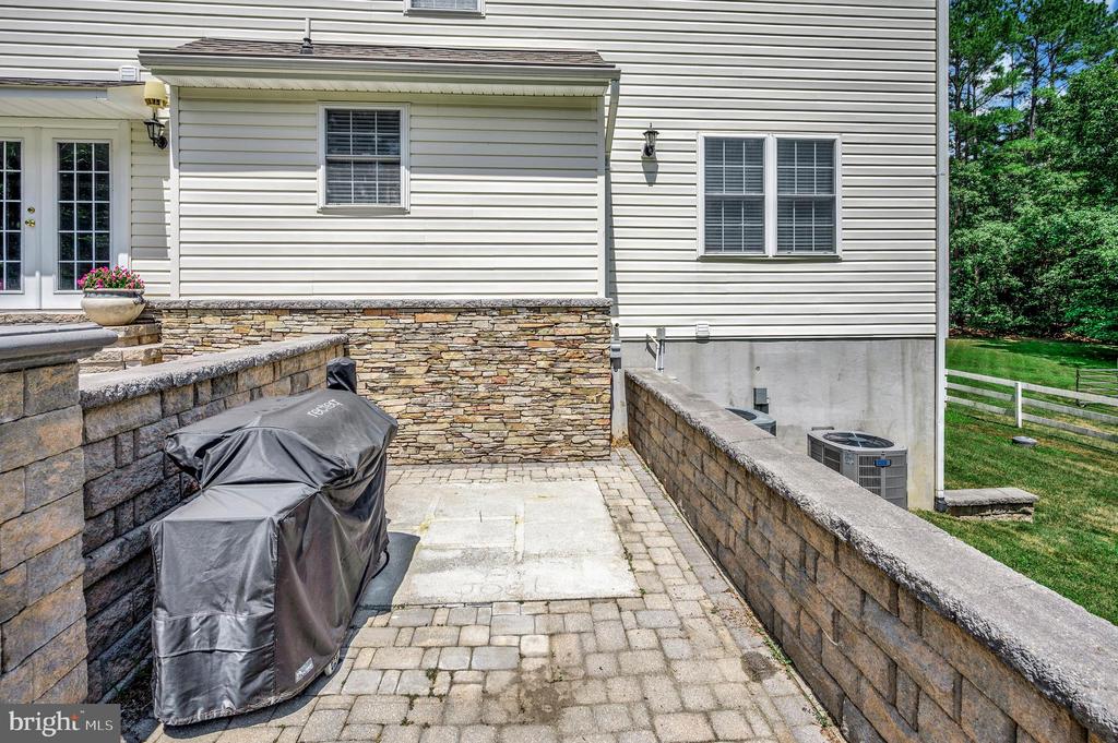 8 WILDERNESS CT