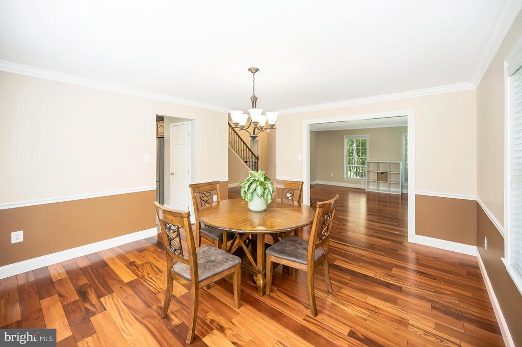 8 WILDERNESS CT