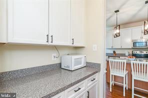 8 HALITE CT