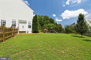 8 HALITE CT