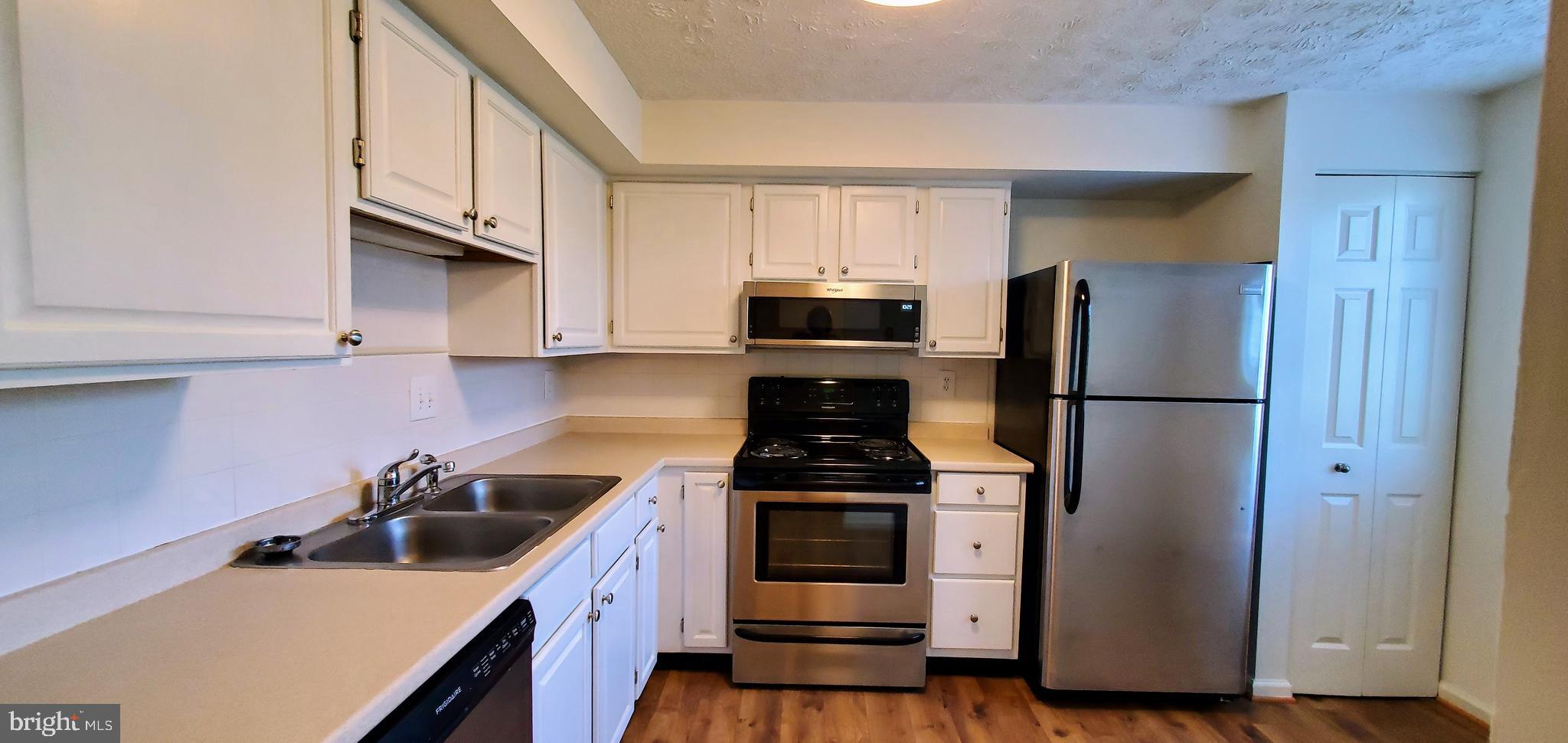 505 CROSS RIDGE COURT