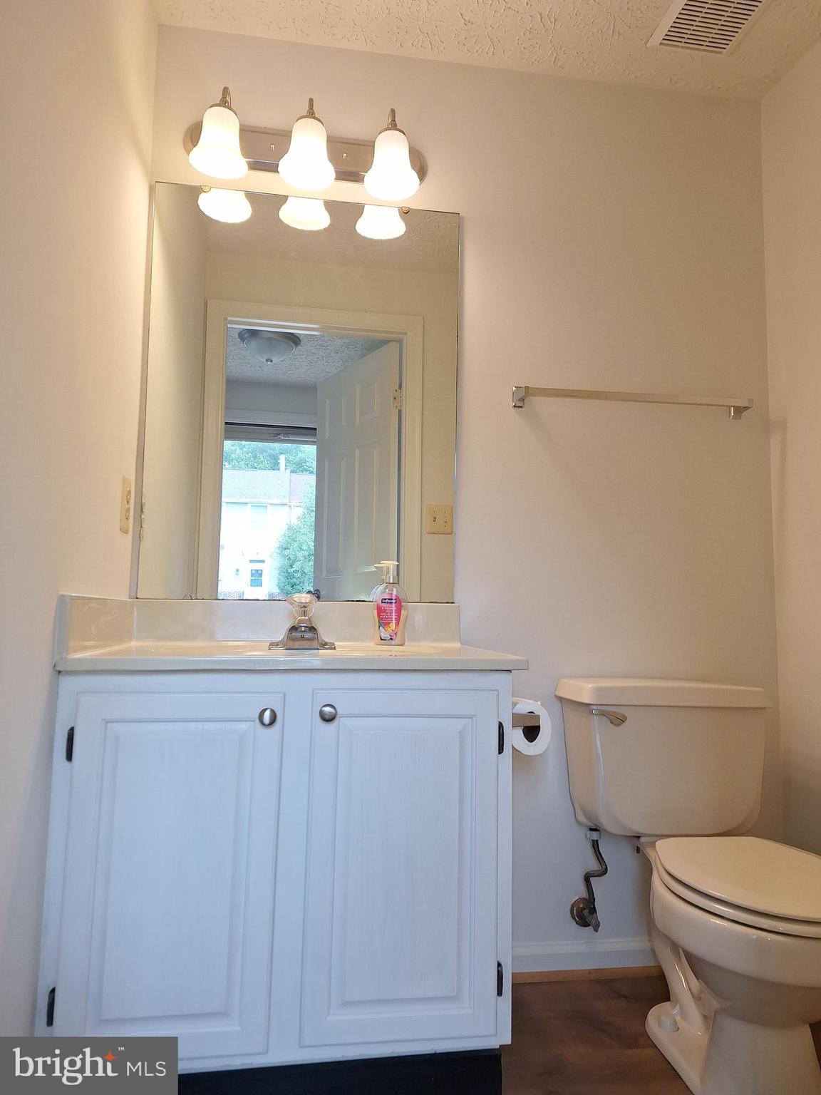 505 CROSS RIDGE COURT