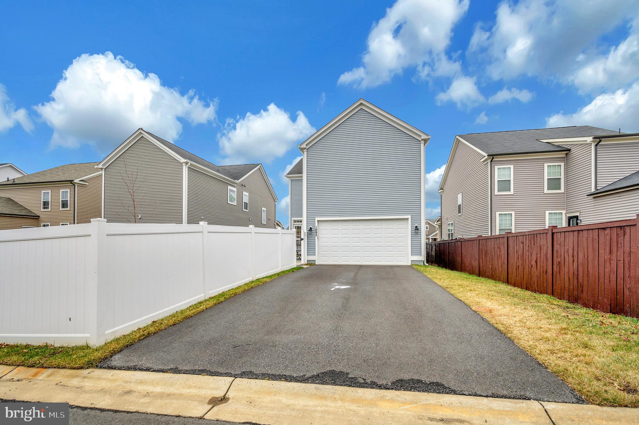 1092 ASPEN ROAD