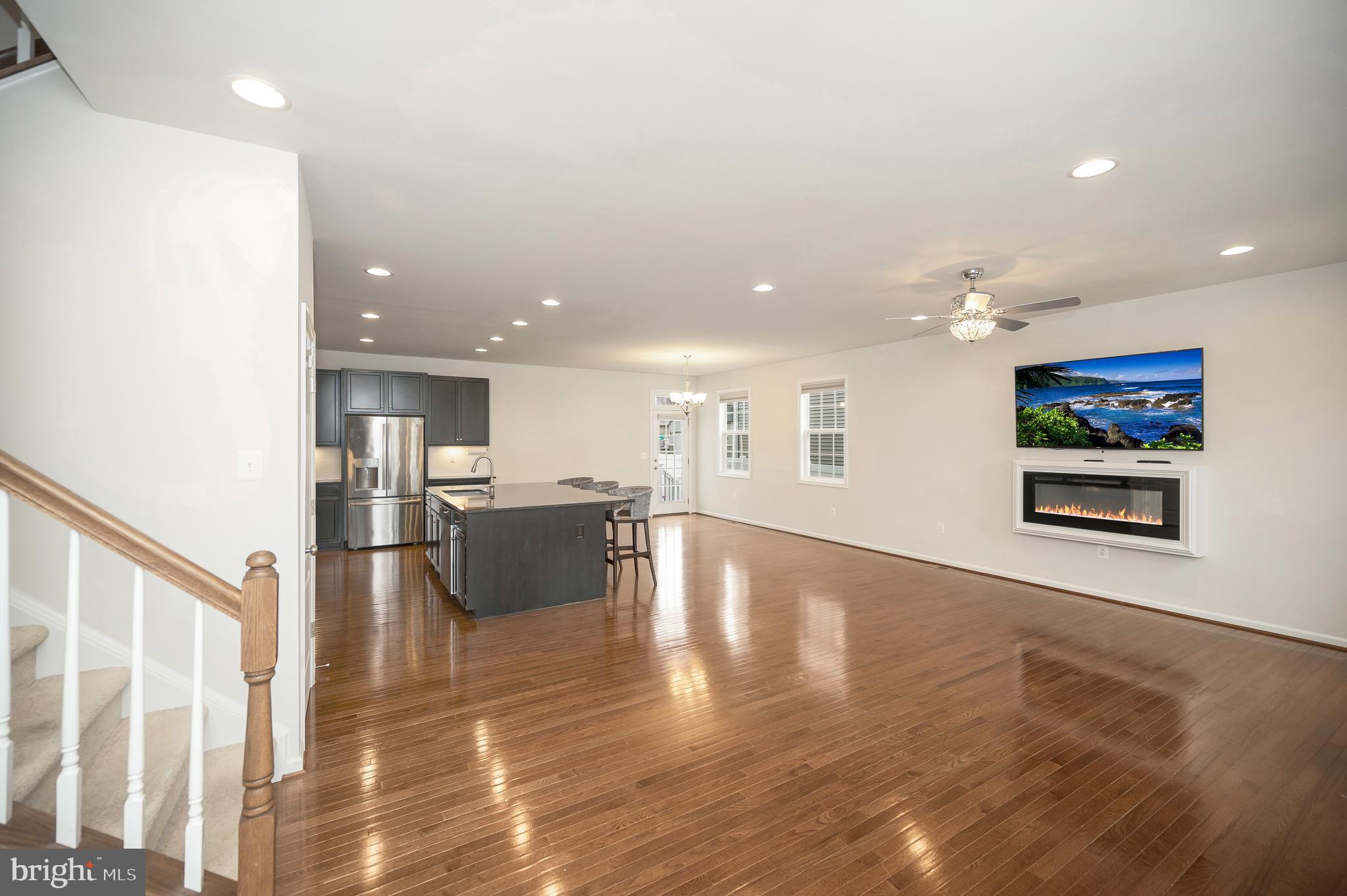 1092 ASPEN ROAD