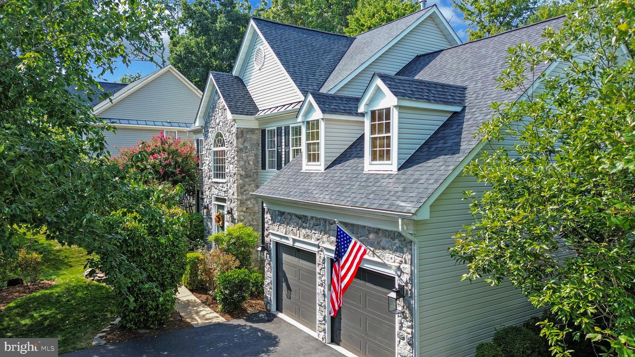 54 LIGHTFOOT DRIVE