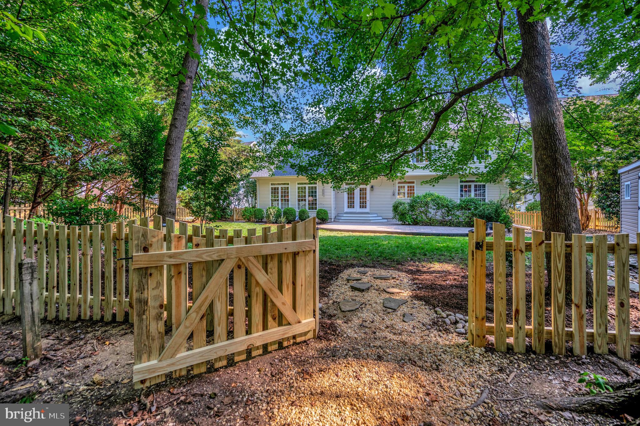 54 LIGHTFOOT DRIVE