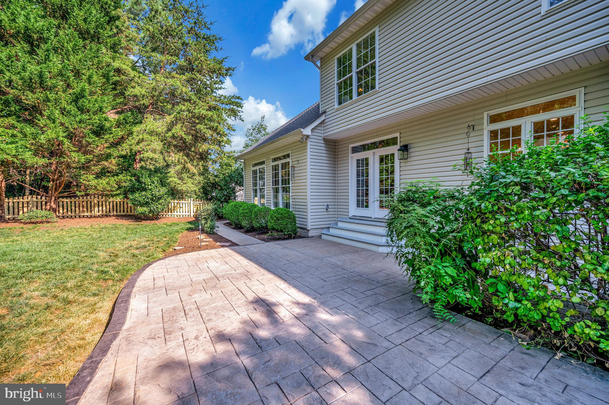 54 LIGHTFOOT DRIVE
