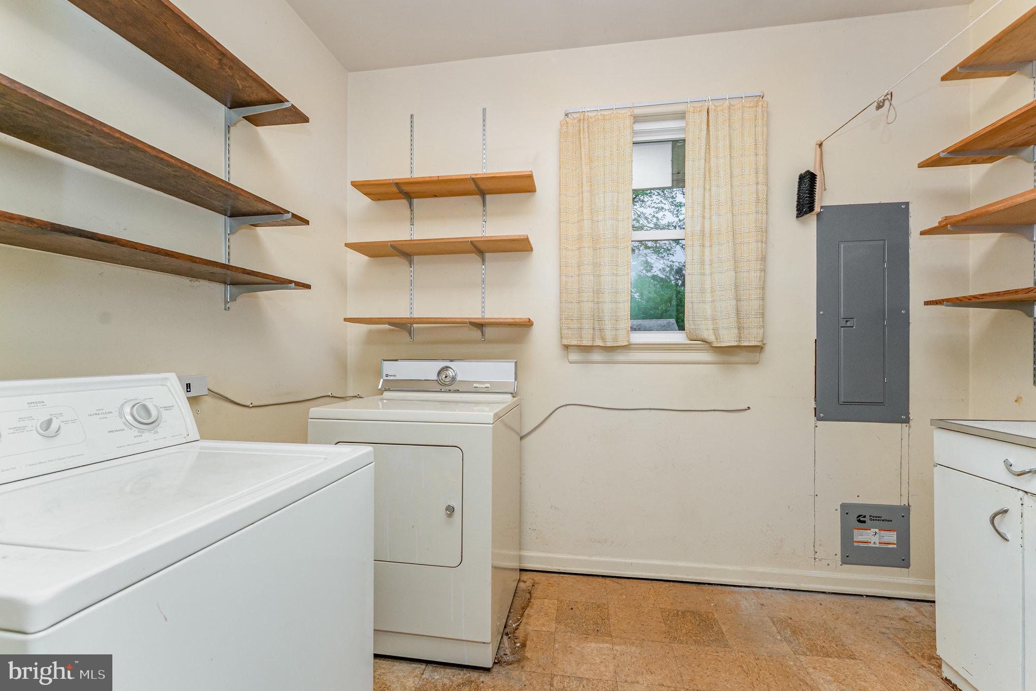 720 SPRING VALLEY DRIVE