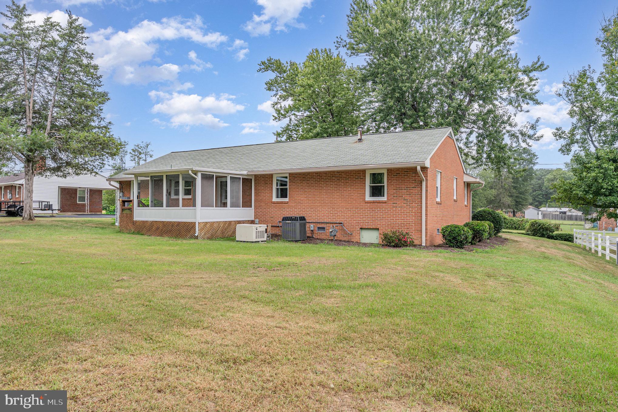 720 SPRING VALLEY DRIVE