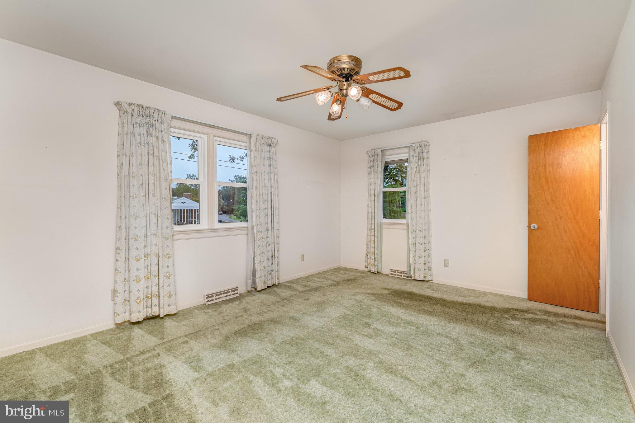 720 SPRING VALLEY DRIVE