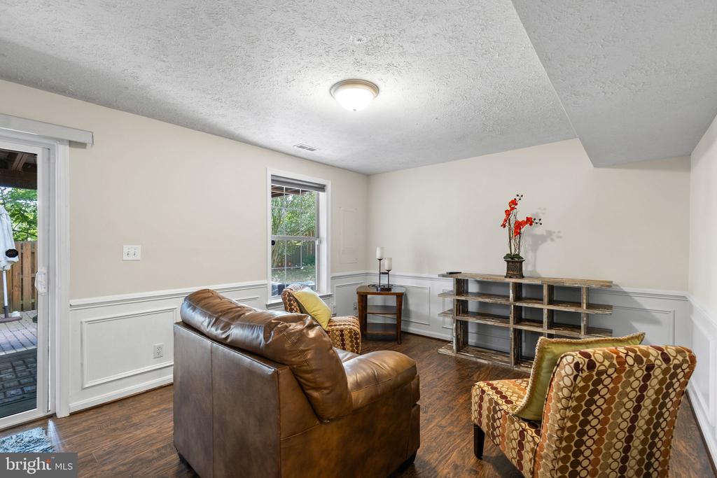 111 STERLING COURT